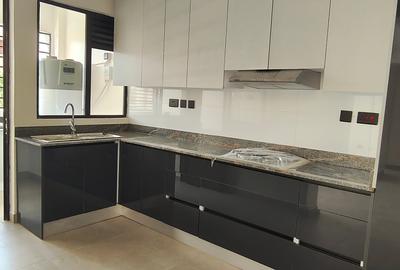 2 Bed Apartment with En Suite at General Mathenge - 3