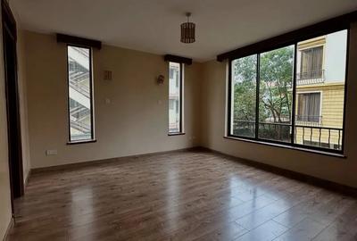 3 Bed Apartment with Gym in Kilimani - 2