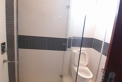 4 Bed Apartment with En Suite at Lavington - 3