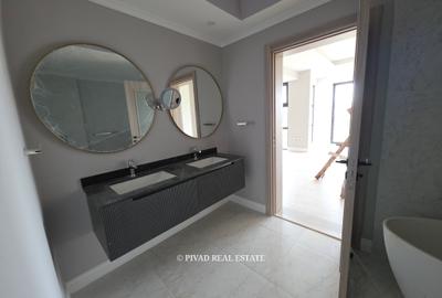 4 Bed Townhouse with Swimming Pool in Runda - 4