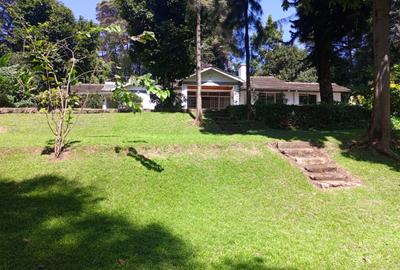 4 Bed House with En Suite at Crescent