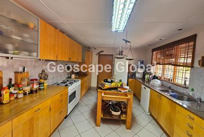 2 Bed House with En Suite in Rosslyn - 3