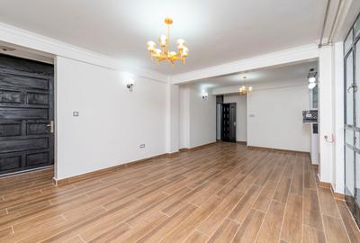 2 Bed Apartment with En Suite at Hill Top Road - 4