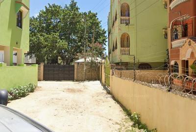 Serviced 2 Bed Apartment with Borehole at Bamburi Mombasa Mwembelegza