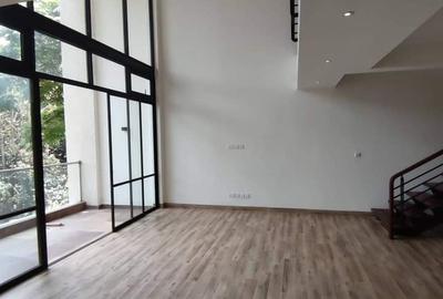 3 Bed Apartment with En Suite in Riverside - 2