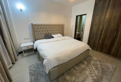 Serviced 3 Bed Apartment with En Suite at George Padmore
