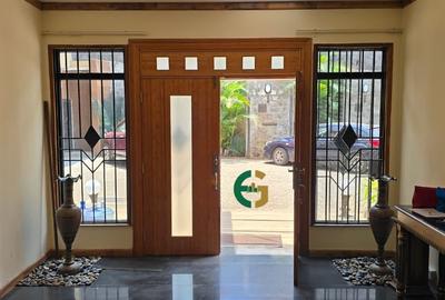 5 Bed House with En Suite in Kyuna