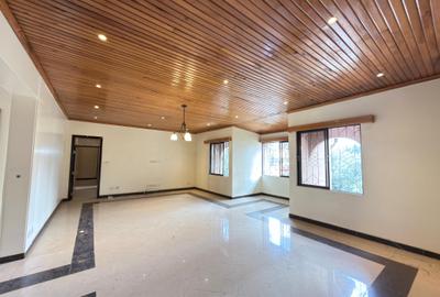 4 Bed Apartment with En Suite at Rhapta Road - 2