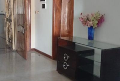 Furnished 3 Bed Apartment with Swimming Pool in Kilimani - 4