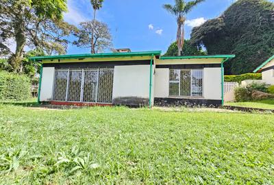 4 Bed House with En Suite in Loresho