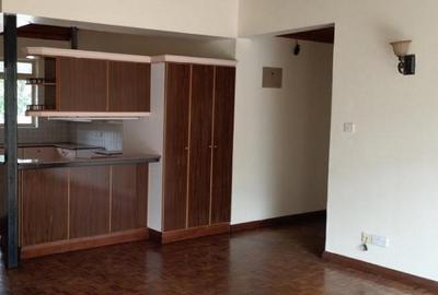 10 Bed Apartment with En Suite at Sports Road - 4