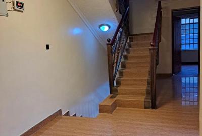 4 Bed House with En Suite in Thika Road