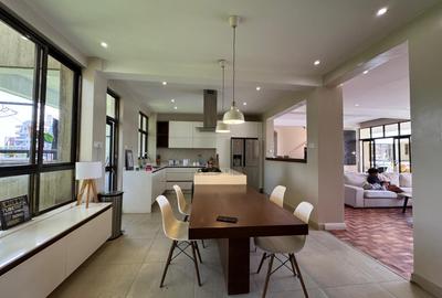 Serviced 3 Bed Apartment with En Suite in Lavington