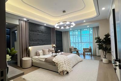 2 Bed Apartment with En Suite at Lavington - 4