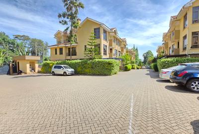 5 Bed Townhouse with En Suite at Lavington Green - 2