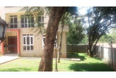 Furnished 5 Bed Apartment with En Suite at Lavington