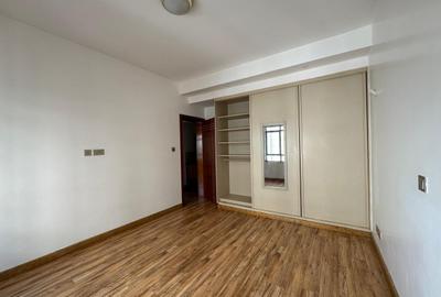 3 Bed Apartment with En Suite in Kileleshwa