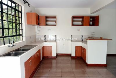 2 Bed House with En Suite in Karen - 3