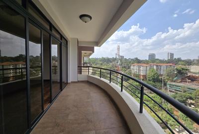 4 Bed Apartment with Swimming Pool in Riverside - 2