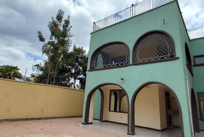 6 Bed House with En Suite at Magadi Road