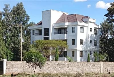 2 Bed Apartment with En Suite at Gataka Road