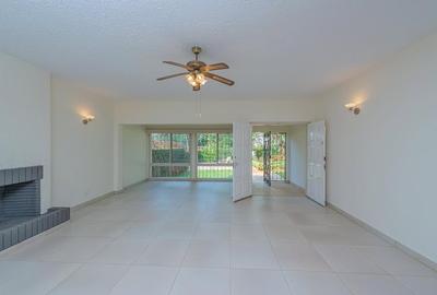 4 Bed Townhouse with En Suite in Muthaiga - 4