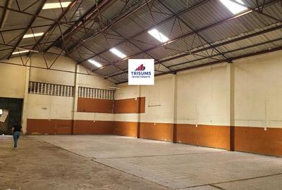 7,500 ft² Warehouse with Fibre Internet in Industrial Area - 2
