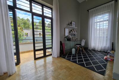 5 Bed Townhouse with En Suite at Old Kitisuru
