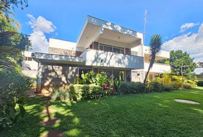 5 Bed House with En Suite in Loresho