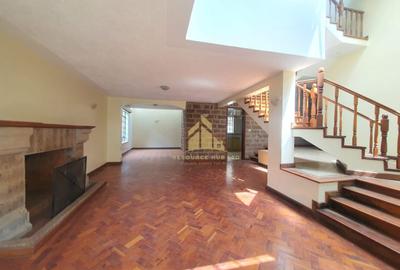 4 Bed Townhouse with En Suite in Westlands Area - 2