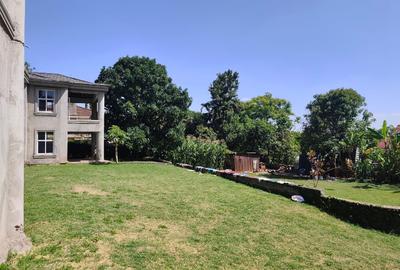 5 Bed House with En Suite in Runda - 4