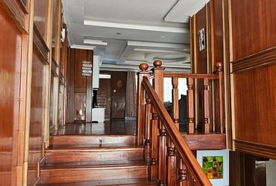 6 Bed Townhouse with En Suite in Kiambu Road - 2