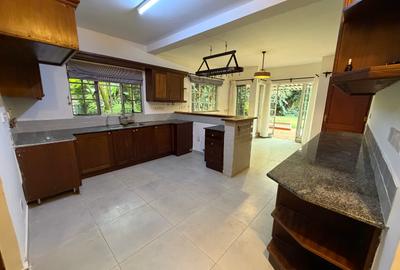 5 Bed Villa at Rosslyn - 4