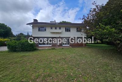 4 Bed House with En Suite in Lavington