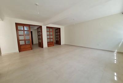 3 Bed Apartment with En Suite at New Kitisuru - 4