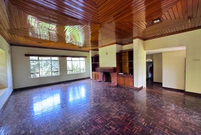 4 Bed House with En Suite in Nyari - 4