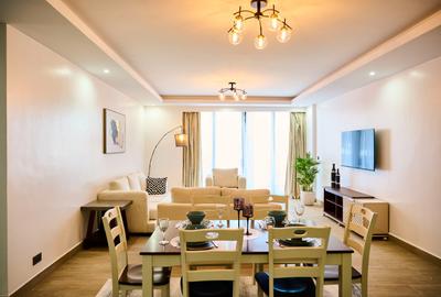 Serviced 3 Bed Apartment with En Suite at Riverside