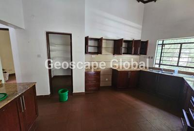 5 Bed House with En Suite in Kitisuru