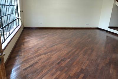 4 Bed Townhouse with En Suite in Lavington - 2