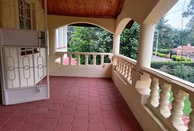 4 Bed House with En Suite in Kitisuru