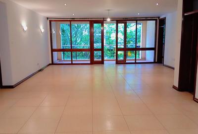 4 Bed Apartment with En Suite at Riverside Dr
