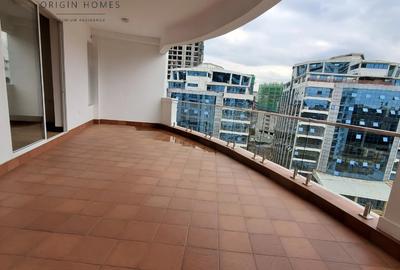 3 Bed Apartment with En Suite at Parklands