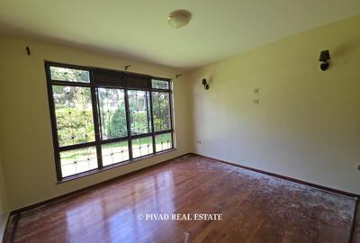 5 Bed House with Garden in Runda - 4