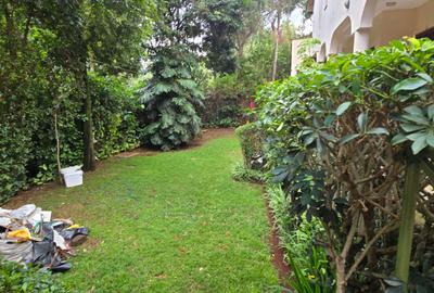 4 Bed Townhouse with En Suite at Lavington Off Convent - 2