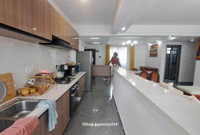 Serviced 2 Bed Apartment with En Suite at Riverside Drive