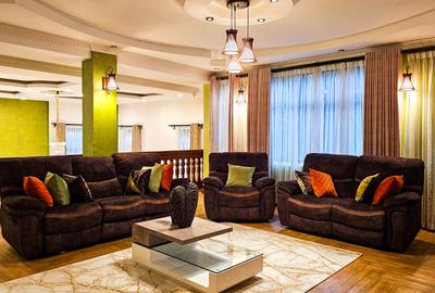 4 Bed House with En Suite in Runda - 2