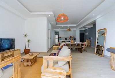 Serviced 3 Bed Apartment with En Suite in Riverside - 2