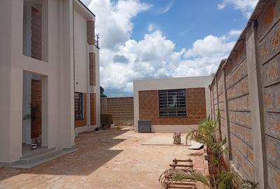 4 Bed Townhouse with En Suite in Ongata Rongai - 4