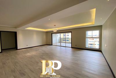 3 Bed Apartment with En Suite in Riverside