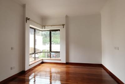 4 Bed Townhouse with En Suite in Lavington